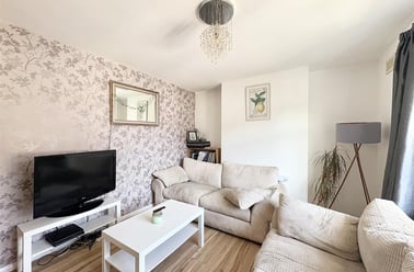 Aston Avenue, Lenton Abbey, Nottingham - Image 3